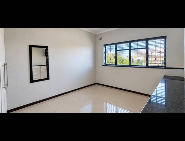 2 BEDROOM APARTMENT FOR SALE IN PELHAM